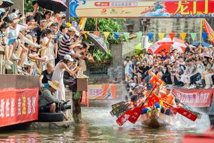 曼城官推祝瓜帅53岁生日快乐，已率队夺得欧冠等16项冠军